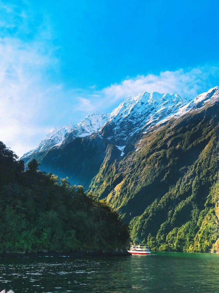 Milford-sound-new-zealand