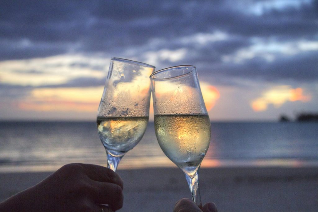 glasses, sparkling wine, cheers, sun set, evening, samoa, honeymoon, wedding, party, drink, celebration, romantic, bubbly, cheers, cheers, cheers, honeymoon, honeymoon, honeymoon, honeymoon, honeymoon, party services de travel planner